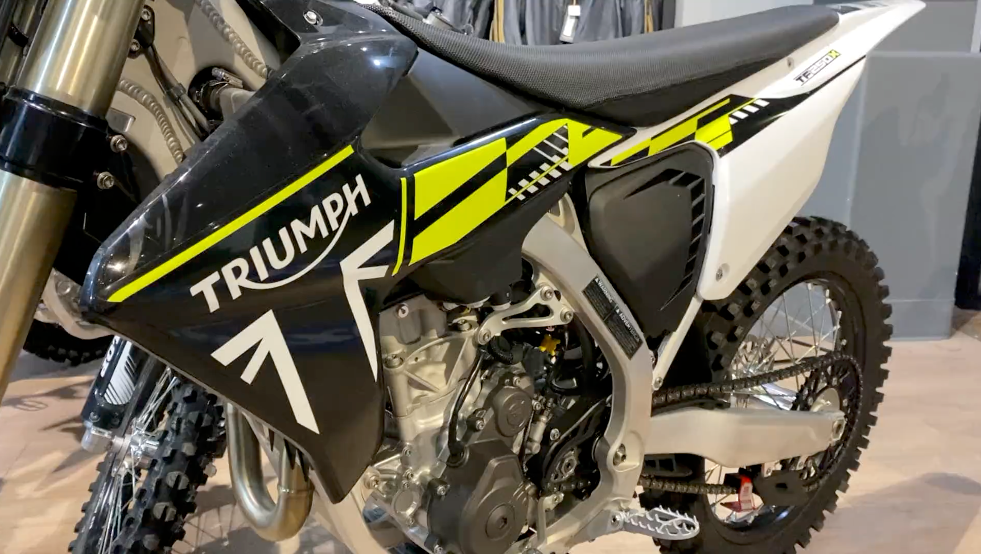 Load video: See the Chain Dog™ on major bike brands